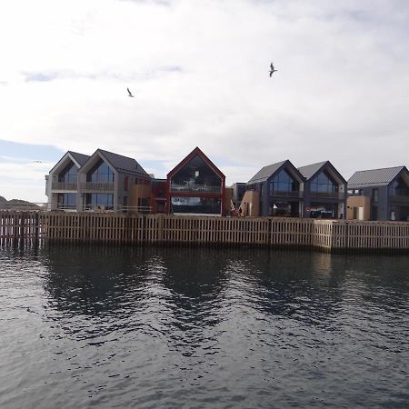 Lofoten Bryggeleiligheter Henningsvær Buitenkant foto